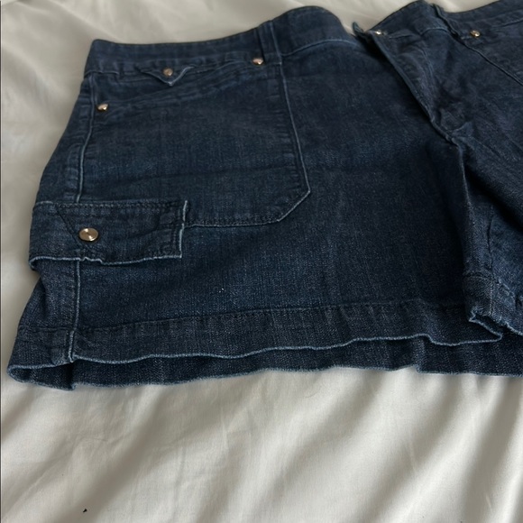 White House Black Market Blue Cargo Shorts - Picture 6 of 12